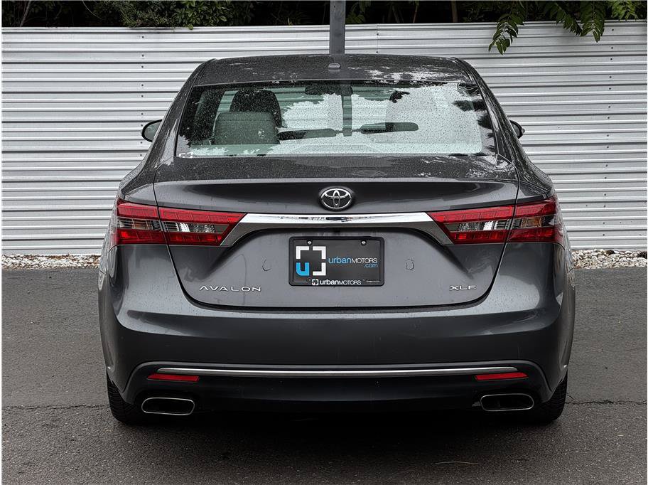 Used 2016 Toyota Avalon XLE FWD image 11