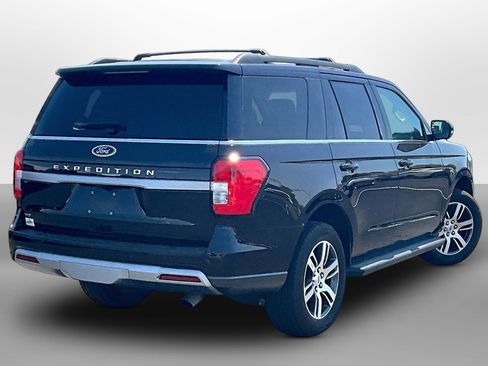 Used 2024 Ford Expedition XLT RWD image 11