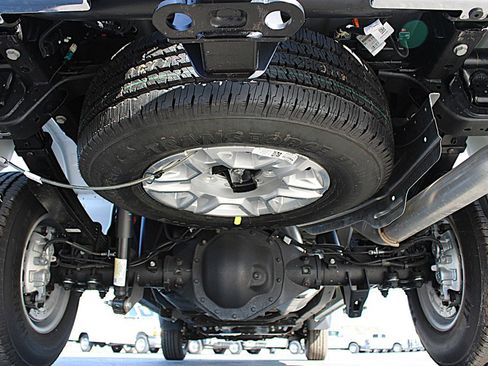 Used 2025 Chevrolet Silverado 2500 W/T w/ WT/CX Safety Package image 38