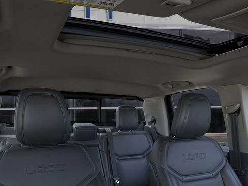 New 2026 Ford Maverick Lobo AWD/4WD image 12