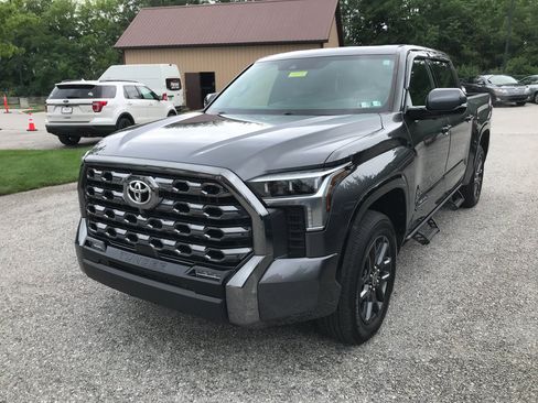 Used 2023 Toyota Tundra Platinum AWD/4WD image 4