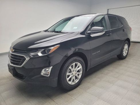Used 2021 Chevrolet Equinox LS w/ LS Convenience Package AWD/4WD image 2