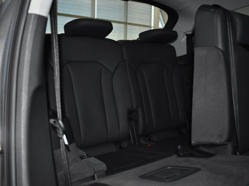 Used 2022 Audi Q7 Premium Plus w/ Premium Plus Package image 34