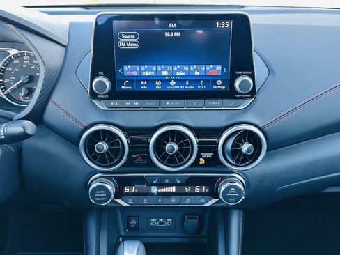 Used 2024 Nissan Sentra SR w/ SR Premium Package image 21