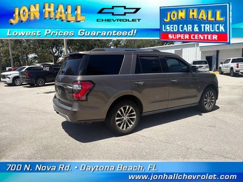 Used 2018 Ford Expedition Limited w/ Equipment Group 301A RWD image 10