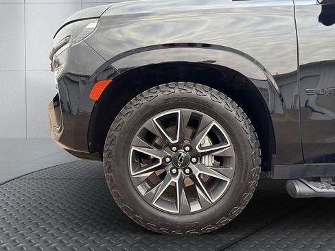 Used 2021 Chevrolet Suburban Z71 w/ Z71 Off-Road Package image 10