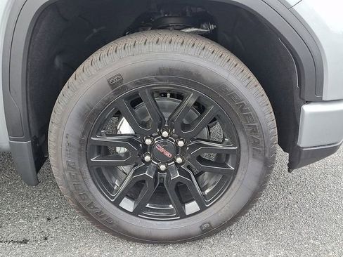 New 2026 GMC Sierra 1500 Elevation image 6