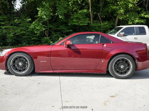 Used 2006 Cadillac XLR RWD image 15