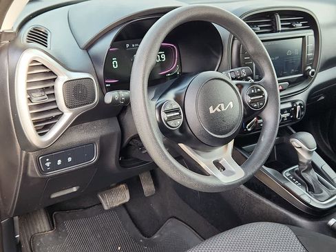 Used 2024 Kia Soul LX w/ Option Group 015 image 10