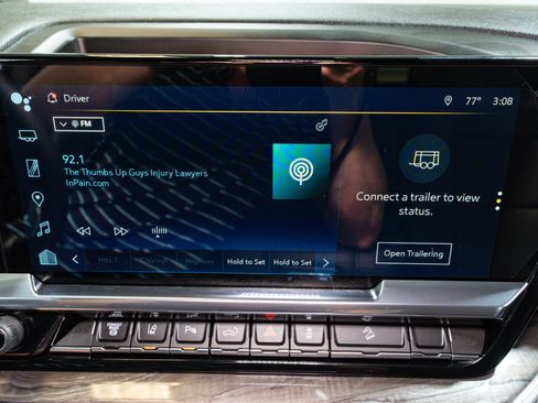 Used 2024 Chevrolet Silverado 2500 LTZ w/ LTZ Premium Package image 23