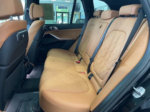 Used 2024 BMW X5 xDrive50e AWD/4WD image 35