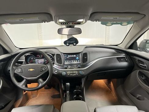 Certified 2019 Chevrolet Impala LS FWD image 19