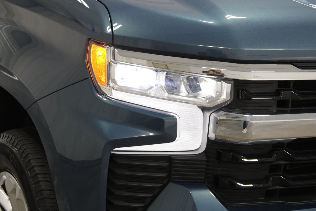 Used 2024 Chevrolet Silverado 1500 LT AWD/4WD image 12