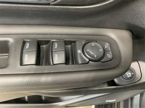 Used 2022 GMC Terrain Denali image 30