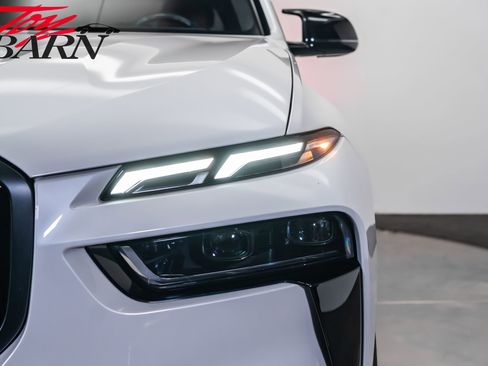 Used 2024 BMW X7 M60i w/ Executive Package image 11