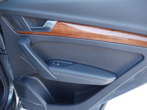 Certified 2023 Audi Q5 2.0T Premium Plus w/ Premium Plus Package image 33