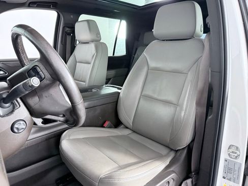 Used 2021 Chevrolet Tahoe LT w/ LT Signature Package image 11