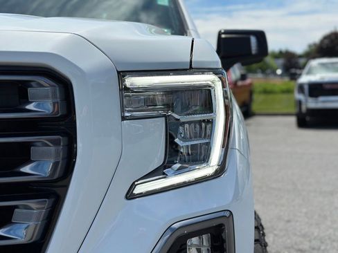Used 2021 GMC Sierra 1500 AT4 w/ AT4 Value Package AWD/4WD image 42