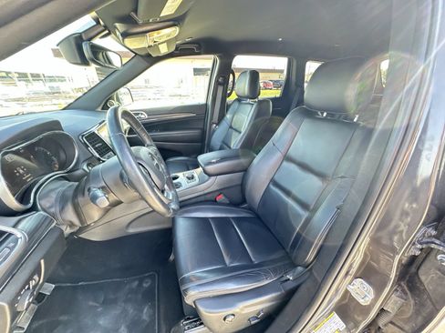 Used 2019 Jeep Grand Cherokee Limited AWD/4WD image 19