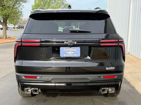New 2026 Chevrolet Traverse LT image 4