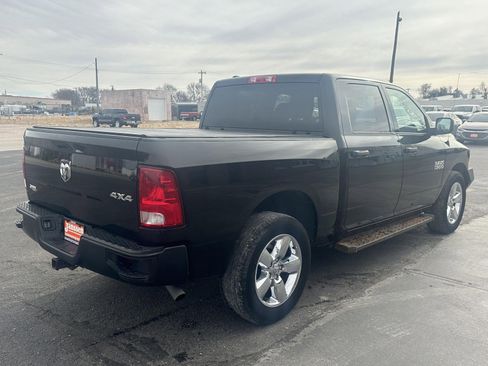 Used 2018 RAM 1500 Express w/ Express Value Package image 6
