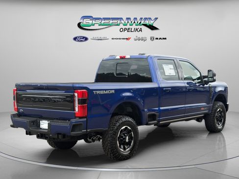 New 2026 Ford F250 Platinum w/ Tremor Off-Road Package AWD/4WD image 9