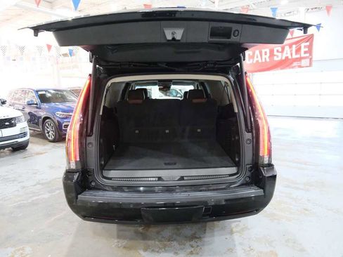 Used 2015 Cadillac Escalade ESV Premium image 10