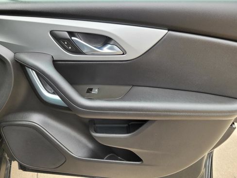 Used 2019 Chevrolet Blazer LT FWD image 7