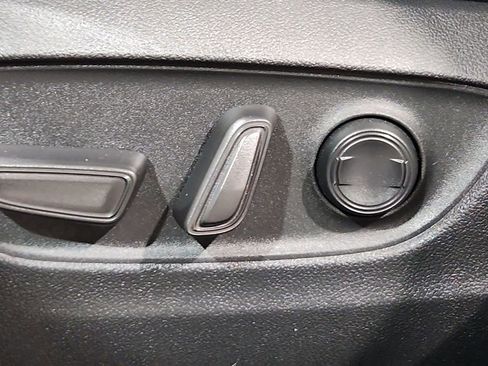 Used 2024 Toyota Grand Highlander XLE image 16