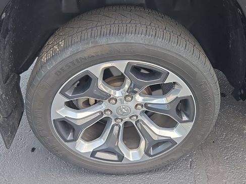 Used 2022 RAM 1500 Limited AWD/4WD image 11