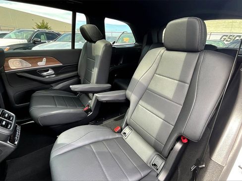 New 2025 Mercedes-Benz GLS 450 4MATIC image 10