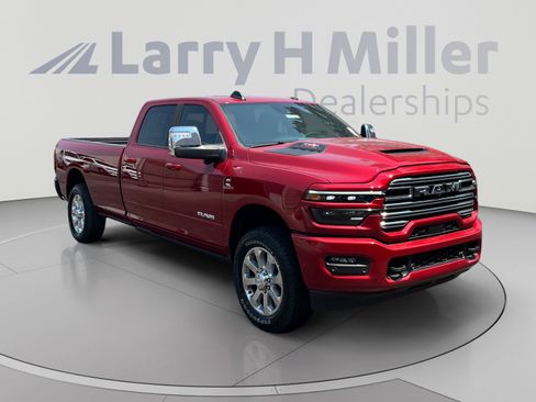 New 2026 RAM 3500 Laramie AWD/4WD image 7