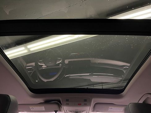 New 2026 Volkswagen Taos SE AWD/4WD image 10