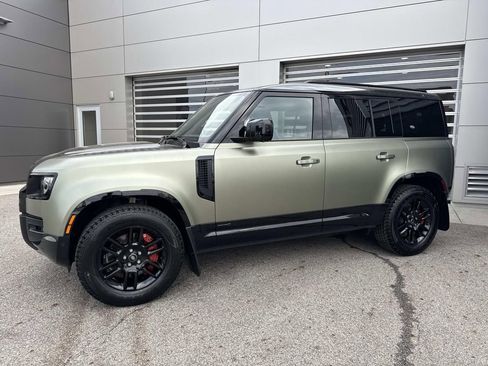 Certified 2023 Land Rover Defender 110 X AWD/4WD image 3