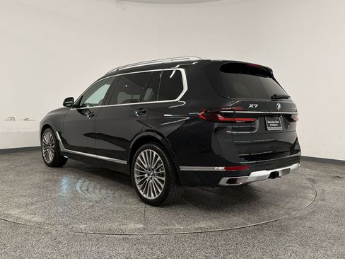 Used 2023 BMW X7 xDrive40i w/ Premium Package AWD/4WD image 3