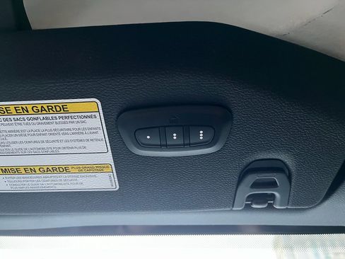 Used 2023 Jeep Wrangler Sahara image 24