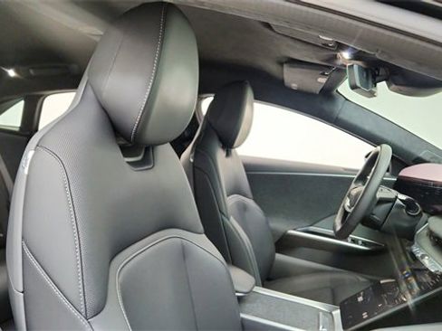 Used 2024 Lucid Air Touring image 21