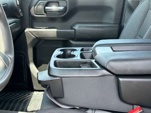 Used 2024 Chevrolet Silverado 1500 Custom w/ Turbomax Blackout Package RWD image 11