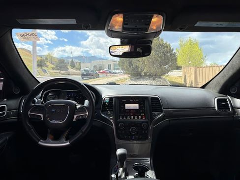 Used 2017 Jeep Grand Cherokee SRT image 18