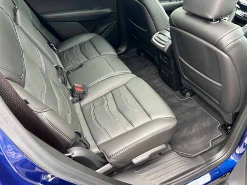 Used 2024 Cadillac XT6 Premium Luxury w/ Platinum Package AWD/4WD image 18