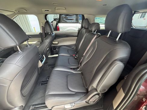 Used 2026 Kia Carnival FWD image 23