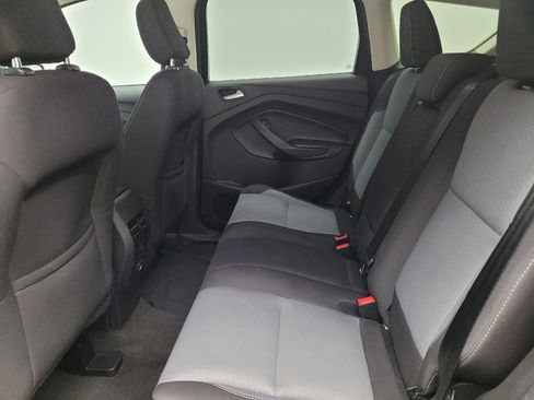 Used 2018 Ford Escape SE FWD image 18