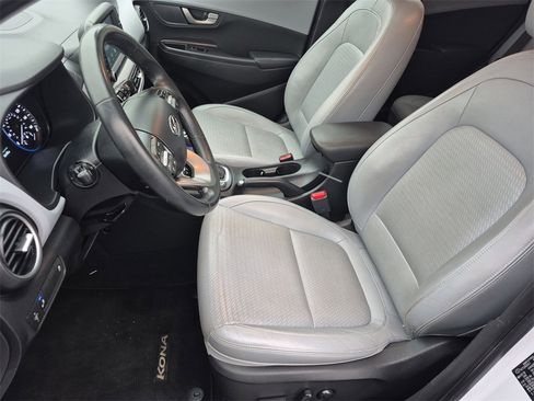 Used 2018 Hyundai Kona Limited image 18