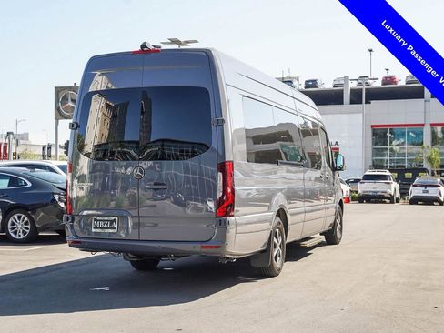 Used 2024 Mercedes-Benz Sprinter 2500 image 14