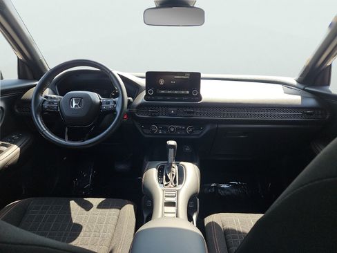 Certified 2023 Honda HR-V Sport image 3