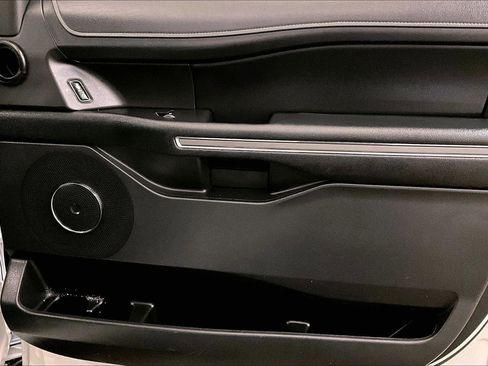 Certified 2024 Ford Expedition Max XLT image 23