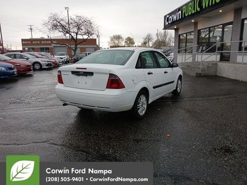 Used 2007 Ford Focus SES FWD image 8