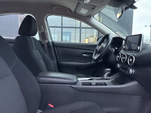 Used 2022 Nissan Sentra SV image 11