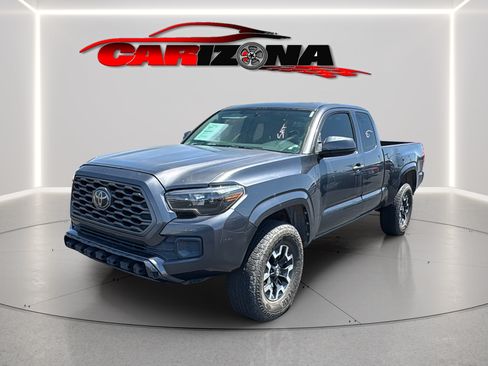 Used 2017 Toyota Tacoma SR RWD image 12