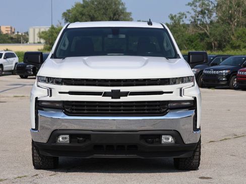 Used 2021 Chevrolet Silverado 1500 RST w/ Convenience Package II AWD/4WD image 2